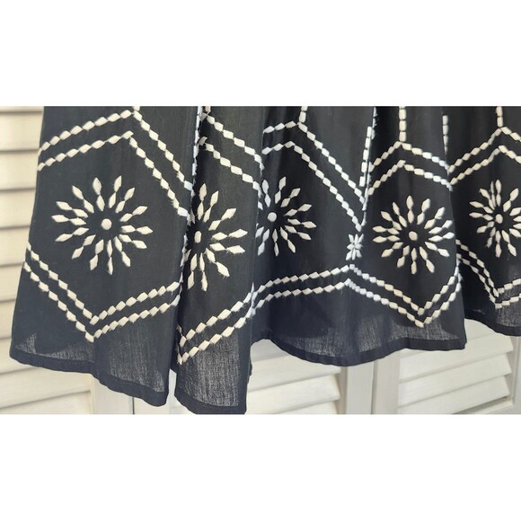Michael Kors 100% Cotton Skirt size 12 Black Pleated Embroidered Knee Length - Picture 2 of 7